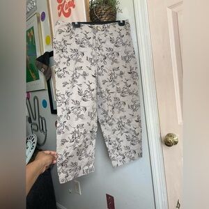 erika & Co capri pants